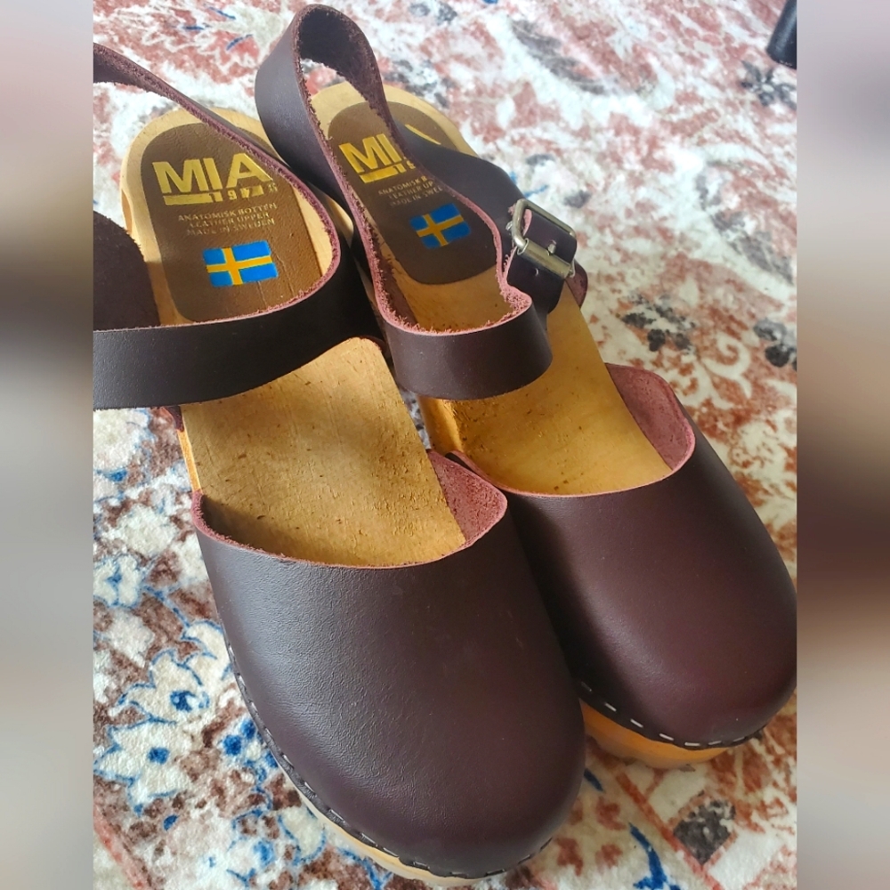 MIA CLOGS